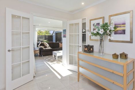 Photo of property in 30a Waiwetu Street, Fendalton, Christchurch, 8052