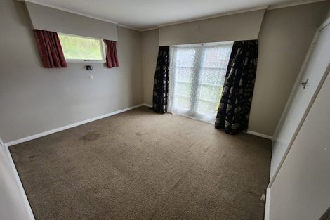Photo of property in 31 Victory Crescent, Tawa, Wellington, 5028
