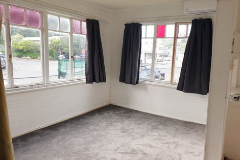Photo of property in 80 Shakespeare Road, Bluff Hill, Napier, 4110