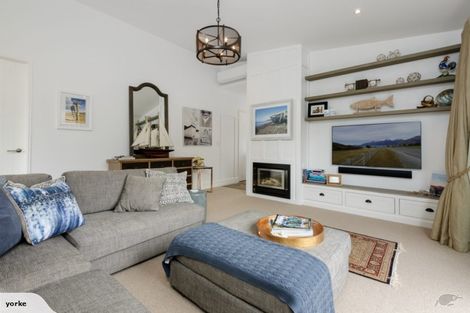 Photo of property in 3 Astelia Lane, Papamoa Beach, Papamoa, 3118