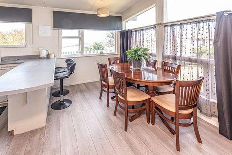 Photo of property in 3 Rogers Street, Castlecliff, Whanganui, 4501