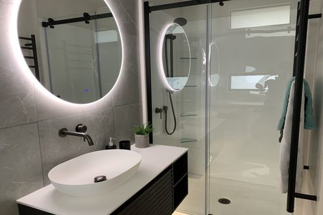 Photo of property in 53 Marellen Drive, Red Beach, 0932