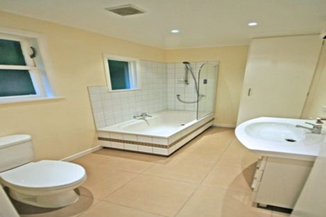 Photo of property in 23a Ngaio Gorge Road, Ngaio, Wellington, 6035