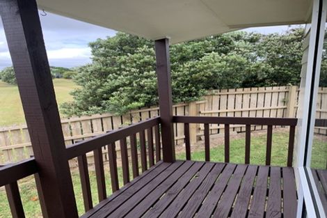 Photo of property in 2/6 Bundena Place, Clendon Park, Auckland, 2103