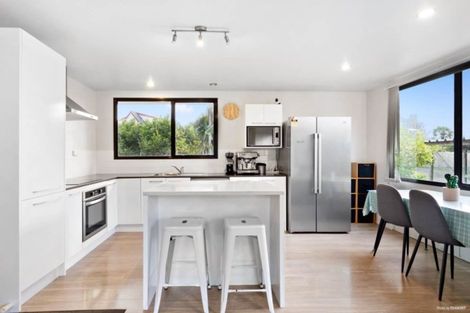 Photo of property in 2/342c Royal Road, Massey, Auckland, 0614