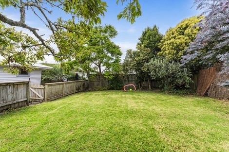 Photo of property in 1/46 Sycamore Drive, Sunnynook, Auckland, 0620