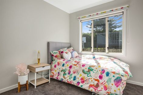 Photo of property in 6 Herewini Street, Titahi Bay, Porirua, 5022