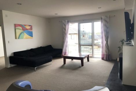 Photo of property in 14 Hilton Close, Fairview Heights, Auckland, 0632