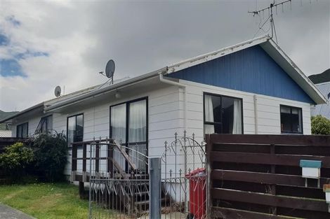 Photo of property in 8a Weymouth Grove, Wainuiomata, Lower Hutt, 5014