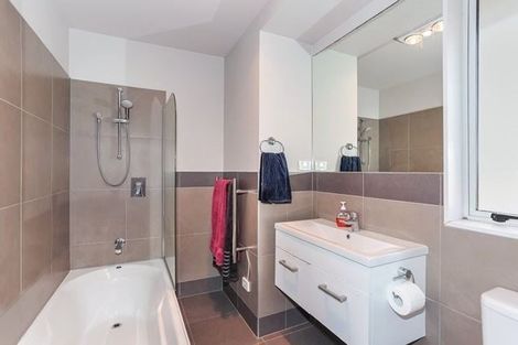 Photo of property in 1 Erceg Way, Rosehill, Papakura, 2113