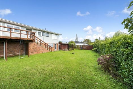 Photo of property in 175 Waimumu Road, Massey, Auckland, 0614