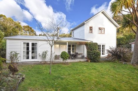 Photo of property in 17 Driver Street, Long Beach, Port Chalmers, 9081