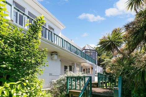 Photo of property in 15 Grafton Road, Roseneath, Wellington, 6011