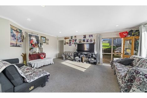 Photo of property in 26 Piriti Place, Weymouth, Auckland, 2103