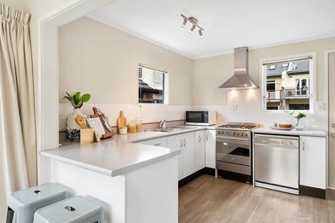 Photo of property in 38c Agra Crescent, Khandallah, Wellington, 6035