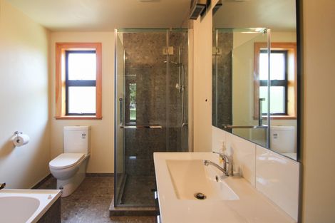 Photo of property in 18 Maclean Street, Glenavy, Waimate, 7980