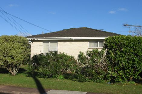 Photo of property in 1/1 Doment Crescent, Orewa, 0931