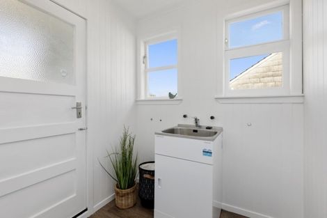 Photo of property in 68 Molesworth Street, Taita, Lower Hutt, 5011