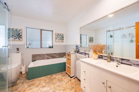 Photo of property in 128 Mangatarata Road, Waipukurau, 4285