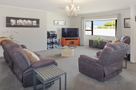 Photo of property in 71 Seabury Avenue, Foxton Beach, Foxton, 4815