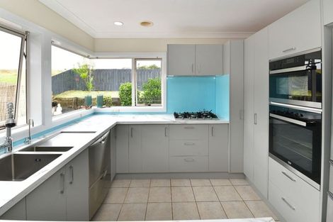 Photo of property in 8 Greenway Rise, Gulf Harbour, Whangaparaoa, 0930