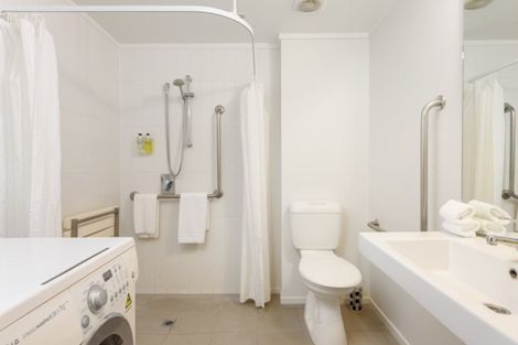 Photo of property in Atlas Apartments, 10/49 Maunganui Road, Mount Maunganui, 3116