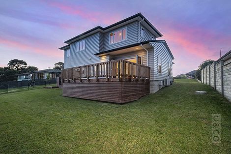 Photo of property in 80 Pohutukawa Parade, Riverhead, 0820