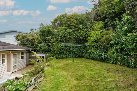 Photo of property in 10 Katarina Grove, Tawa, Wellington, 5028