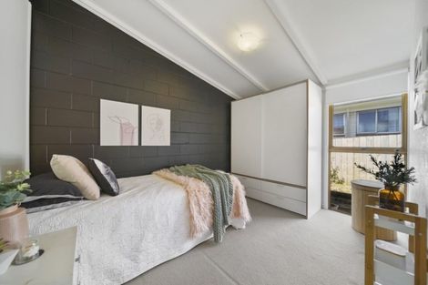 Photo of property in 1/57 Meadway, Sunnyhills, Auckland, 2010