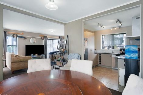 Photo of property in 12 Tiari Place, Mangere East, Auckland, 2024