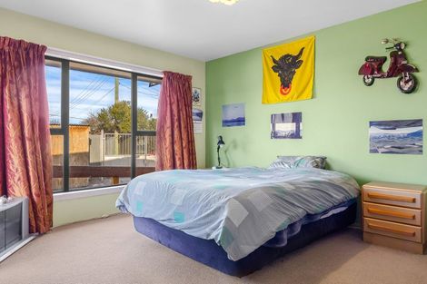 Photo of property in 7 Tenby Place, Avondale, Christchurch, 8061