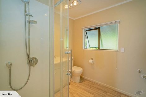 Photo of property in 106 Centennial Drive, Whitianga, 3510