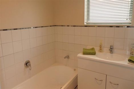 Photo of property in 28 Abiru Crescent, Favona, Auckland, 2024