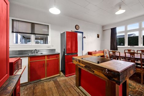 Photo of property in 22 Graham Street, Eltham, 4322