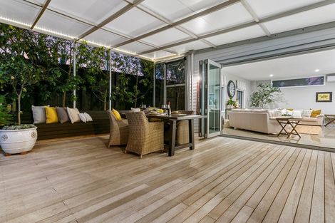 Photo of property in 17 Waiarohia Place, Hobsonville, Auckland, 0616