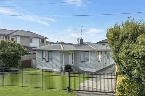 Photo of property in 11 Sunnyside Crescent, Papatoetoe, Auckland, 2025