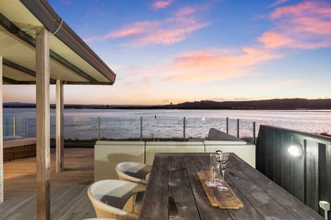 Photo of property in 690 Pukehina Parade, Pukehina, Te Puke, 3189