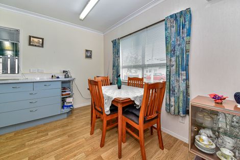 Photo of property in 1/12 Wellington Street, Papakura, 2110