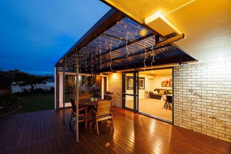 Photo of property in 147 Pacific Drive, Fitzherbert, Palmerston North, 4410