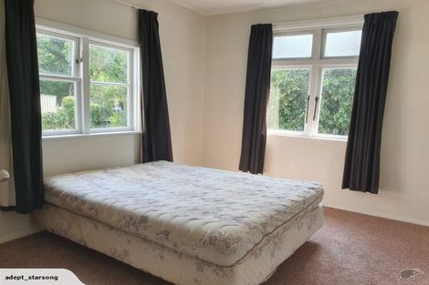 Photo of property in 290 High Street South, Carterton, 5713