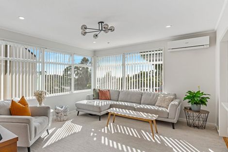 Photo of property in 39 Keegan Drive, Massey, Auckland, 0614