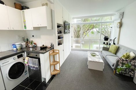 Photo of property in 67 St Vincent Avenue, Remuera, Auckland, 1050