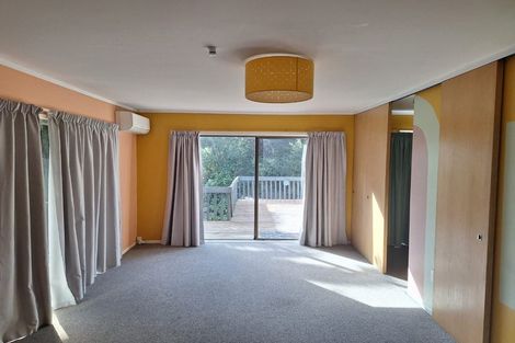 Photo of property in 148 Laingholm Drive, Laingholm, Auckland, 0604