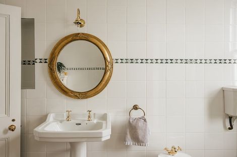 Photo of property in 31 Richmond Avenue, Northcote Point, Auckland, 0627