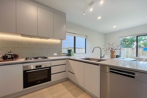 Photo of property in 46d Tiroroa Avenue, Te Atatu South, Auckland, 0610