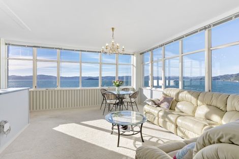 Photo of property in Rona House, 33 Rimu Street, Eastbourne, Lower Hutt, 5013