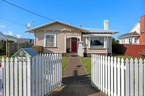 Photo of property in 52 Dixon Avenue, Hawera, 4610