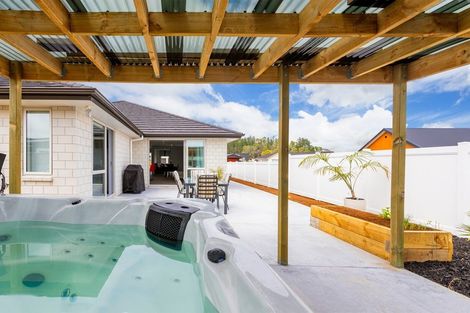 Photo of property in 28 Marram Place, Mangawhai Heads, Mangawhai, 0505