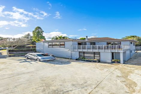 Photo of property in 25 Orinda Close, Botany Downs, Auckland, 2010