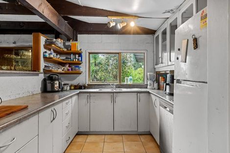 Photo of property in 19 Tainui Road, Titirangi, Auckland, 0604